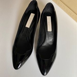 Stella McCartney black patent leather pumps - Size 39/ US 9